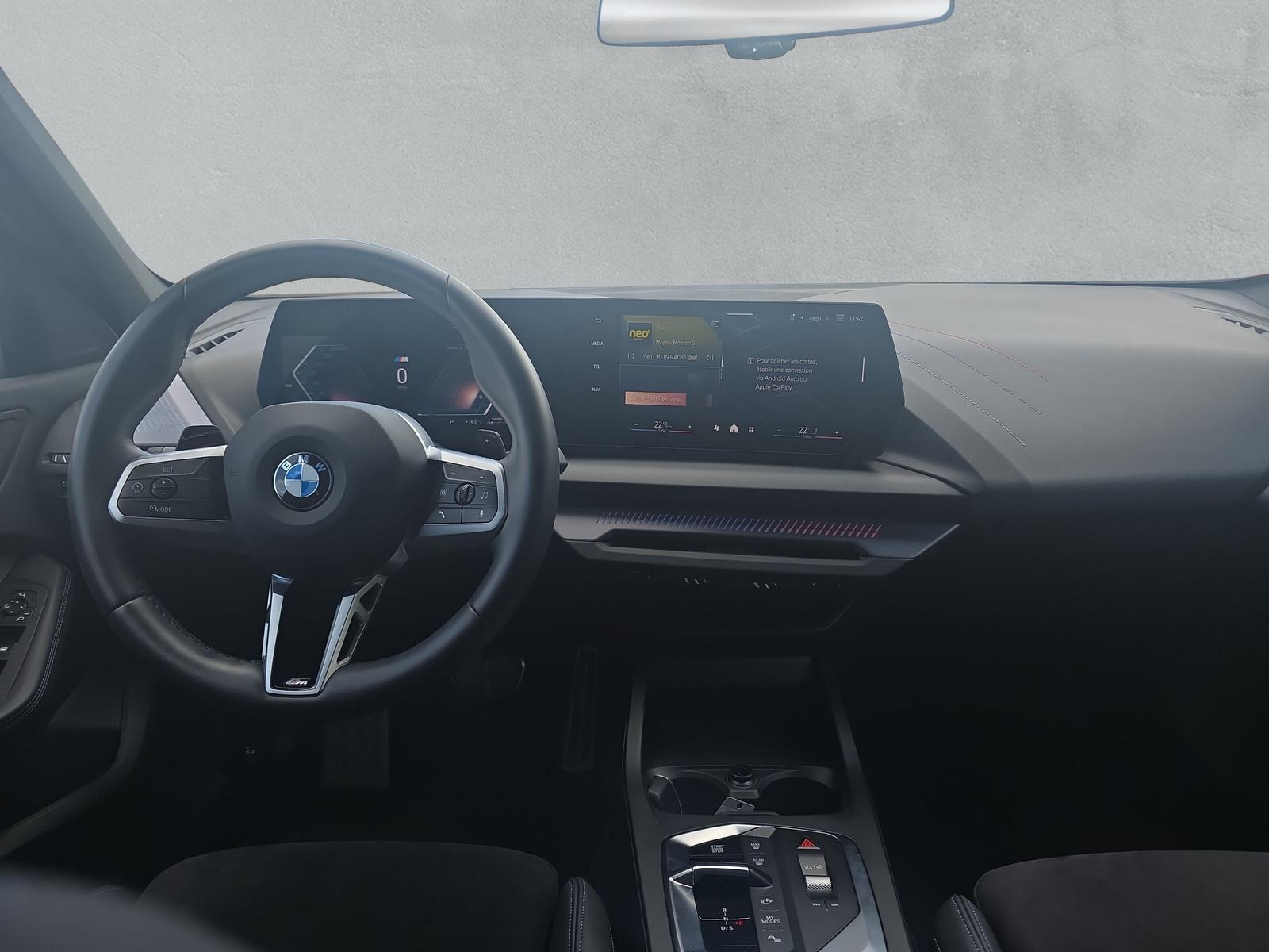 BMW 120i M Sport F70 (CH) AHK - 13