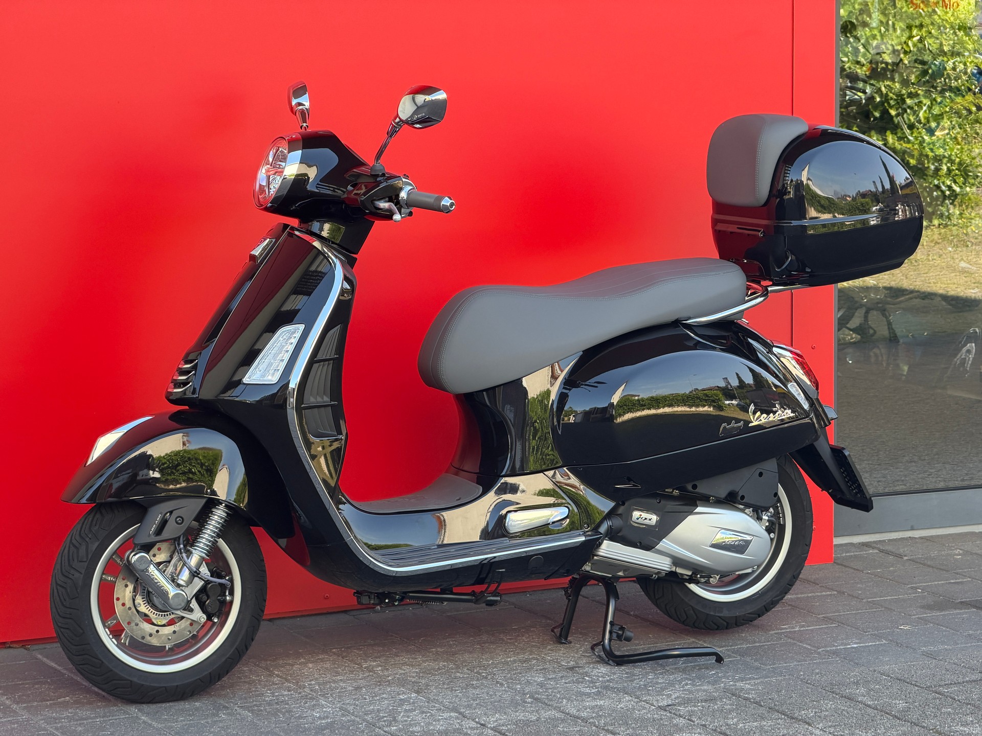 PIAGGIO Vespa GTS 125 RST + GRATIS TOPCASE - 6