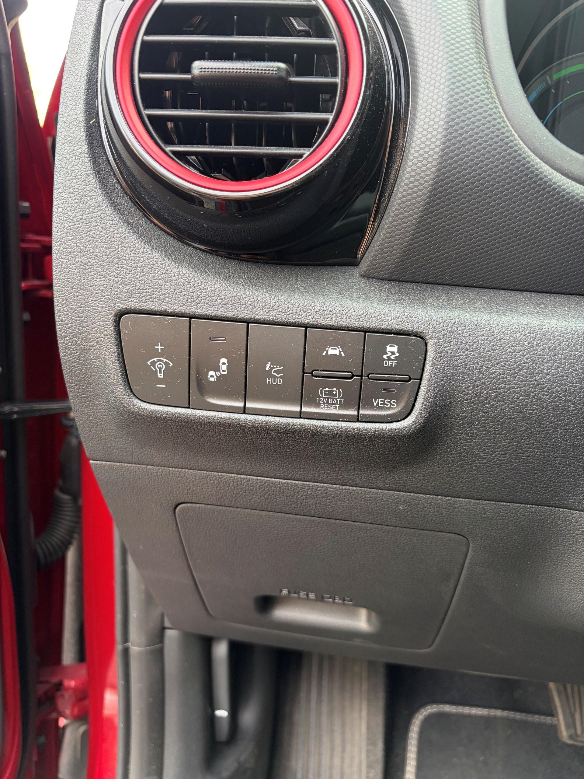 HYUNDAI Kona 1.6 GDi HEV Vertex DCT - 11