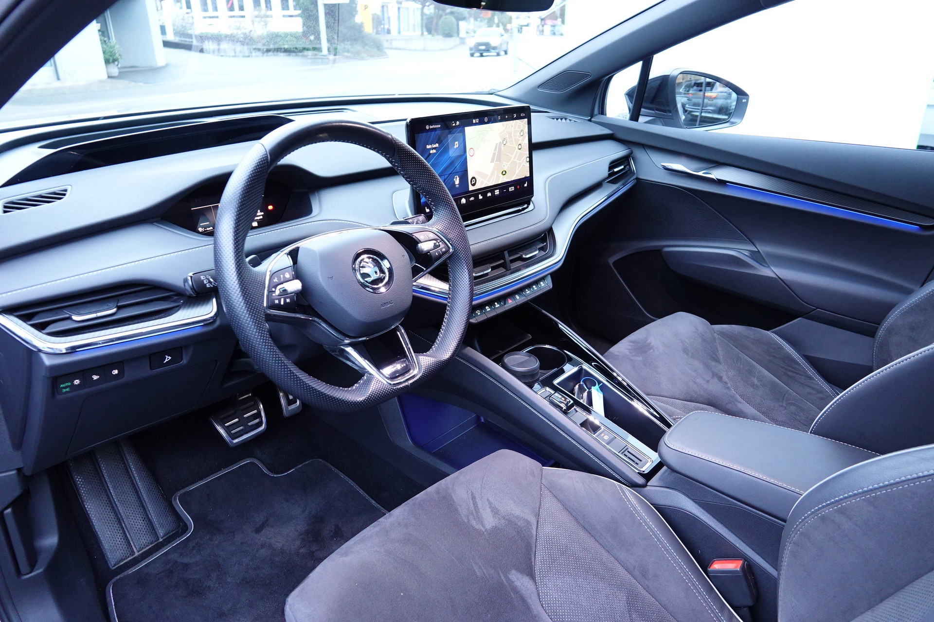 SKODA Enyaq iV 80x SportLine - 9