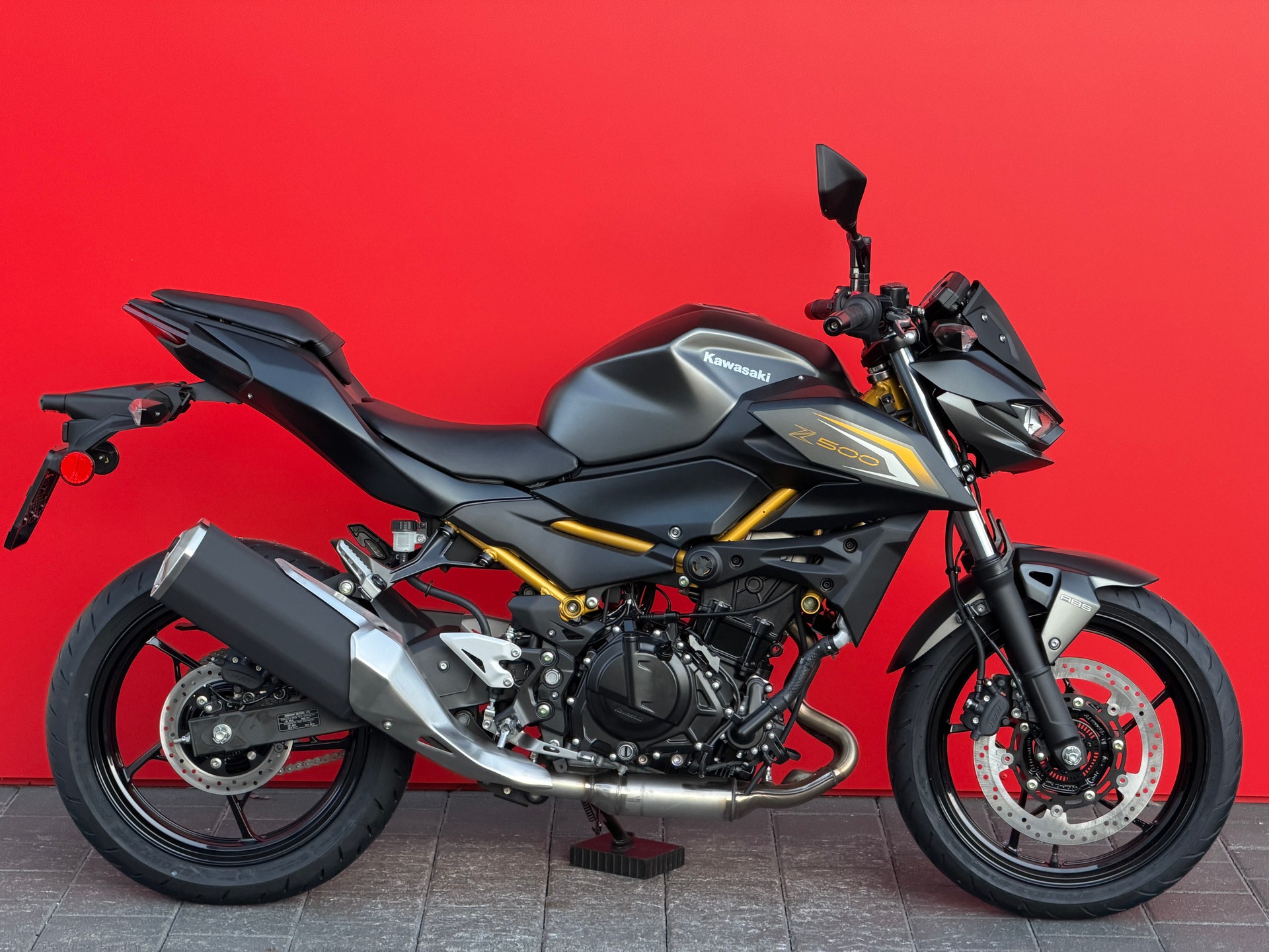 KAWASAKI Z 500 - 1