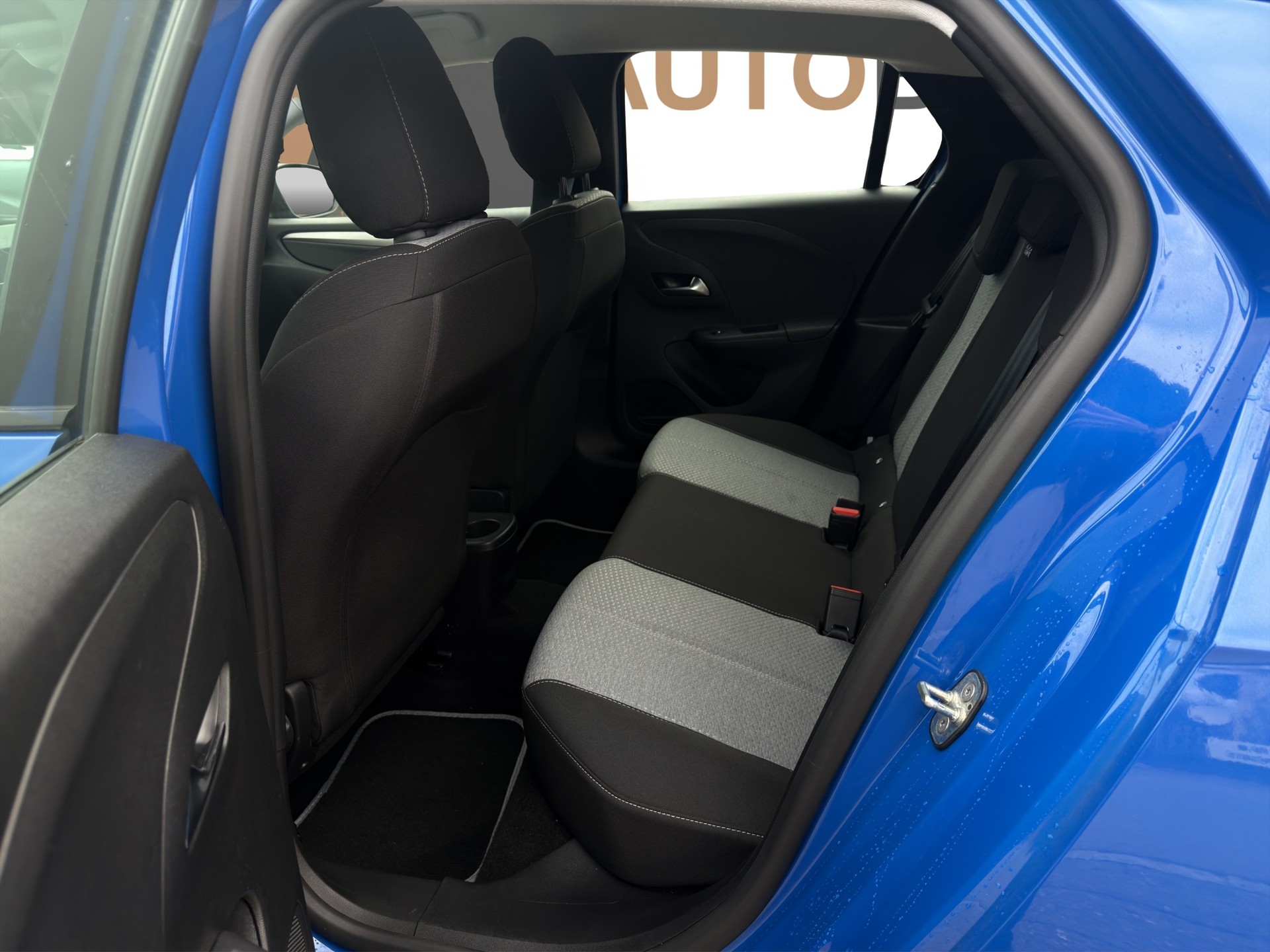 OPEL Corsa 1.2 T Edition Automat - 13