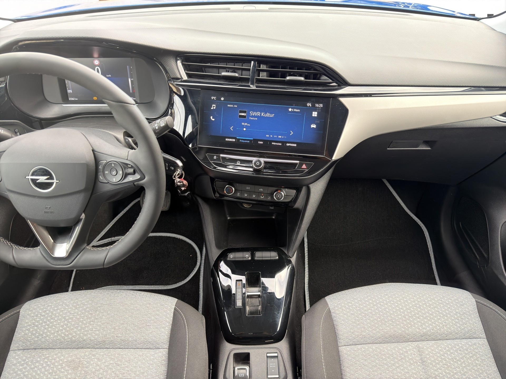 OPEL Corsa 1.2 T Edition Automat - 16