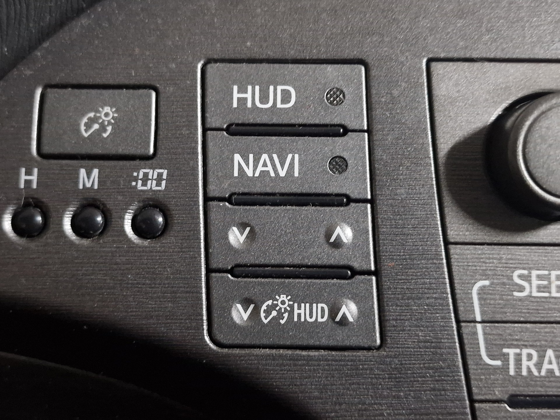 TOYOTA Prius 1.8 16V HSD Sol Premium 8x Reif Anhängku 12Mt Gara - 22