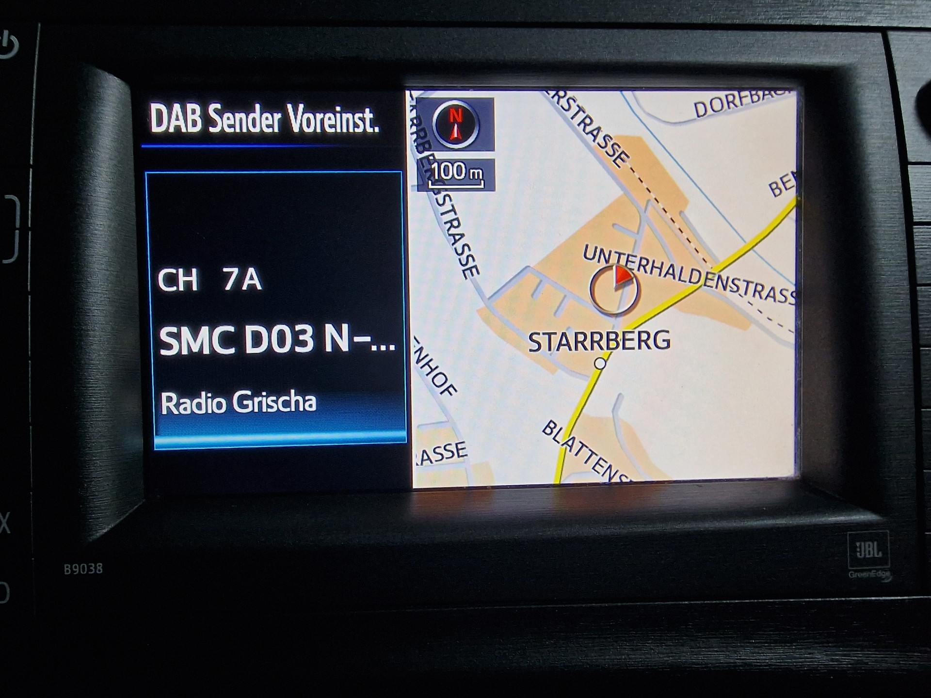 TOYOTA Prius 1.8 16V HSD Sol Premium 8x Reif Anhängku 12Mt Gara - 19