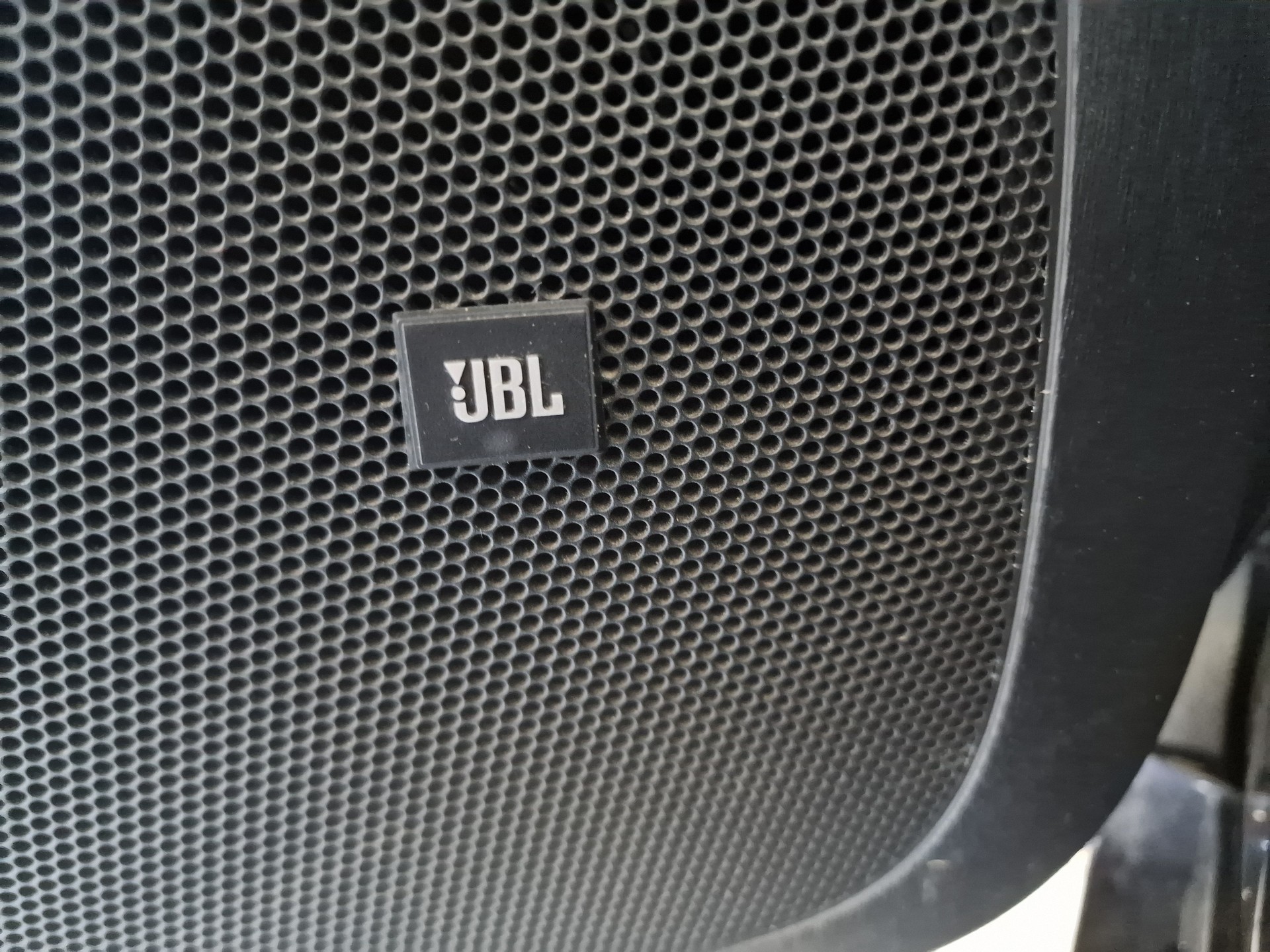 TOYOTA Prius 1.8 16V HSD Sol Premium 8x Reif Anhängku 12Mt Gara - 25