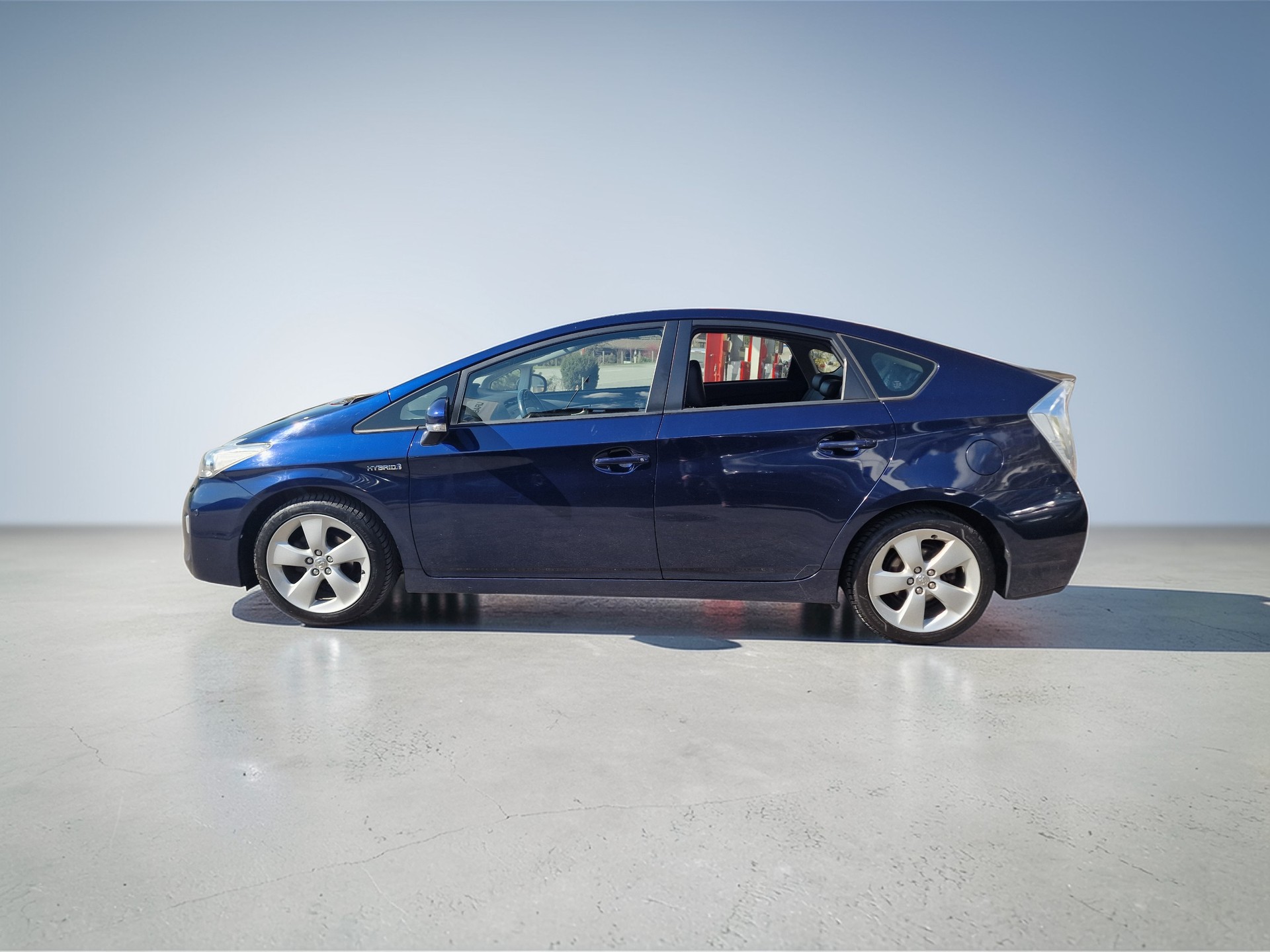 TOYOTA Prius 1.8 16V HSD Sol Premium 8x Reif Anhängku 12Mt Gara - 5