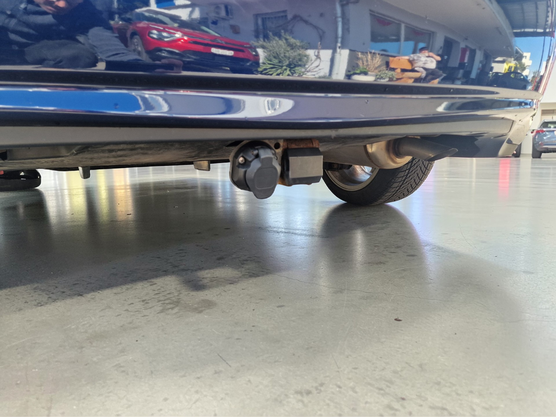 TOYOTA Prius 1.8 16V HSD Sol Premium 8x Reif Anhängku 12Mt Gara - 8