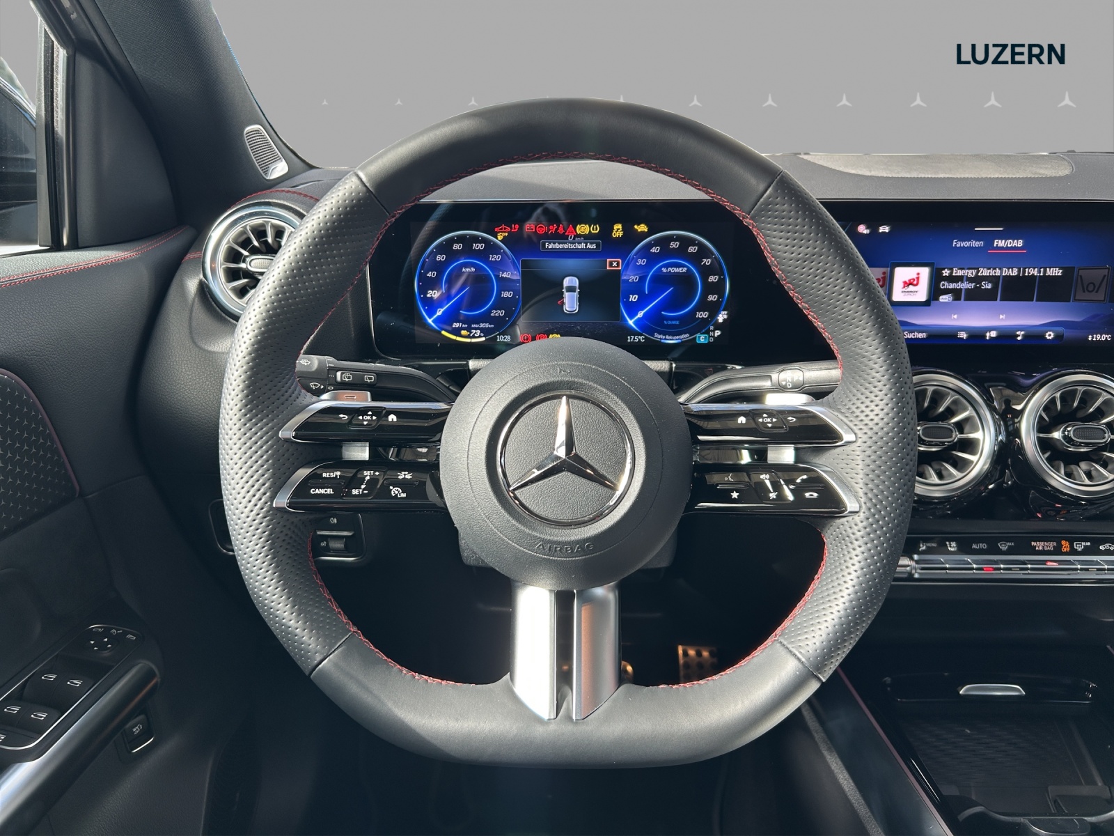 MERCEDES-BENZ EQA 350 AMG Line 4Matic - 10