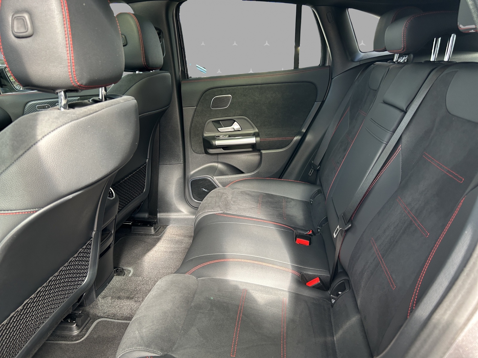 MERCEDES-BENZ EQA 350 AMG Line 4Matic - 14