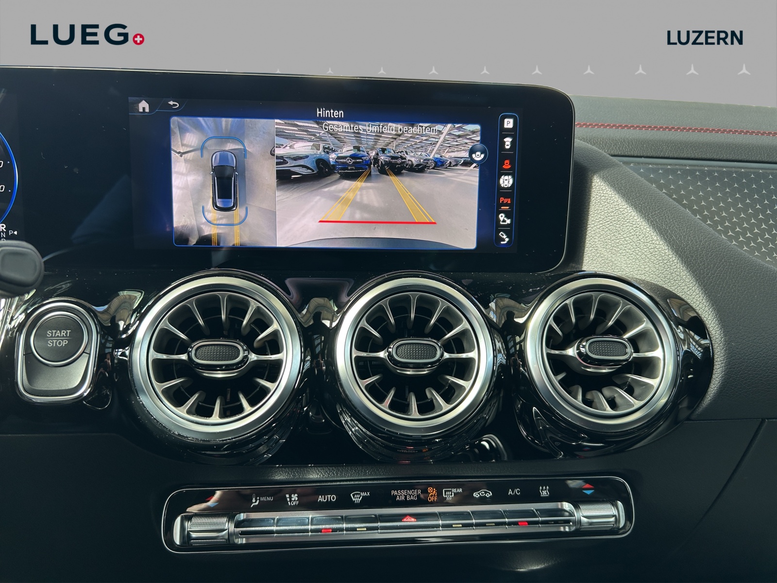 MERCEDES-BENZ EQA 350 AMG Line 4Matic - 12