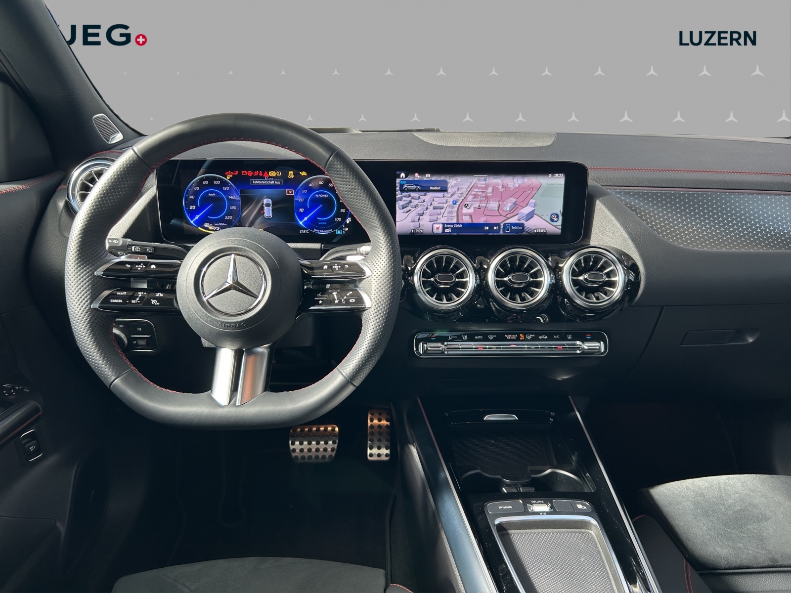 MERCEDES-BENZ EQA 350 AMG Line 4Matic - 11