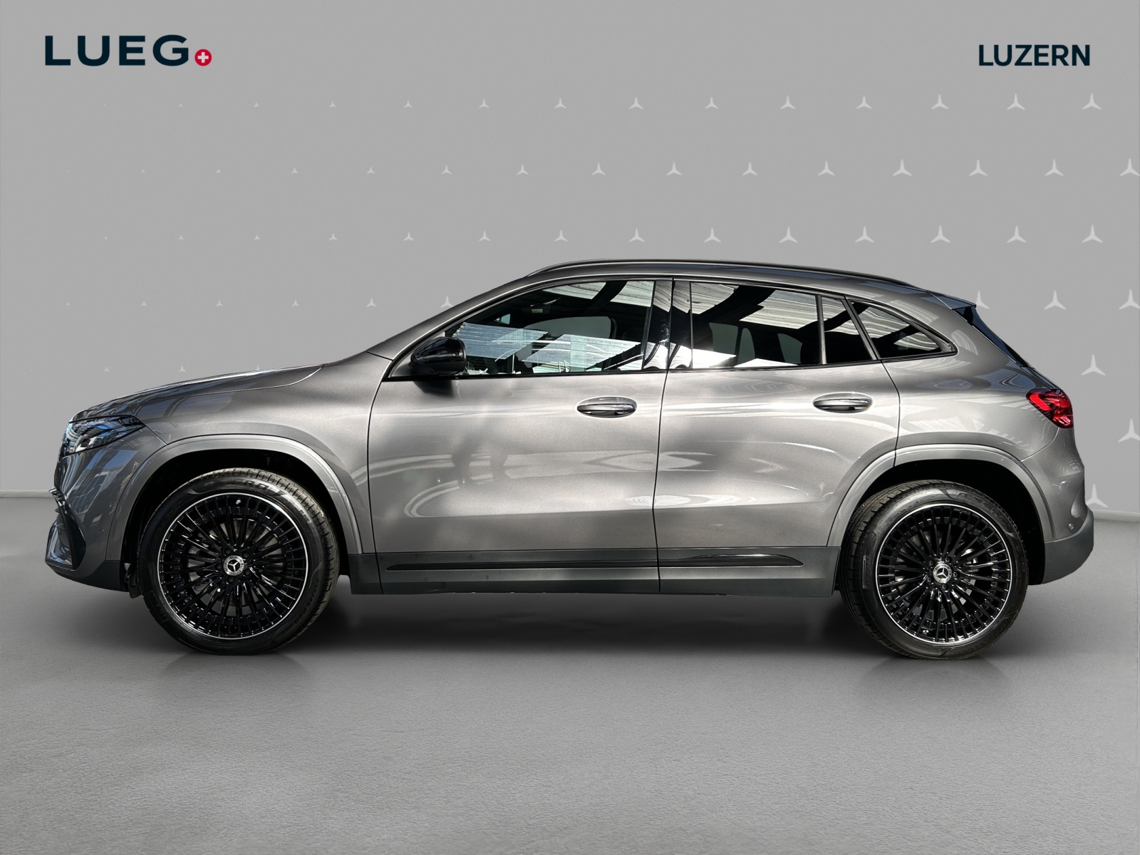 MERCEDES-BENZ EQA 350 AMG Line 4Matic - 2