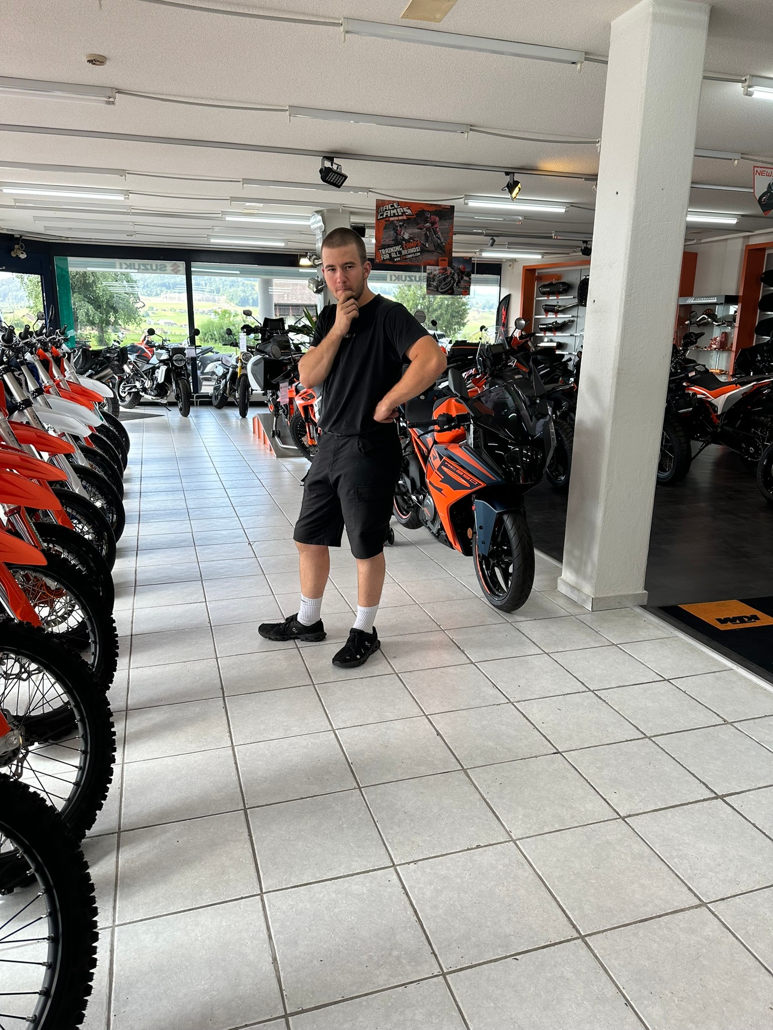 KTM 1390 Super Duke RR - 14