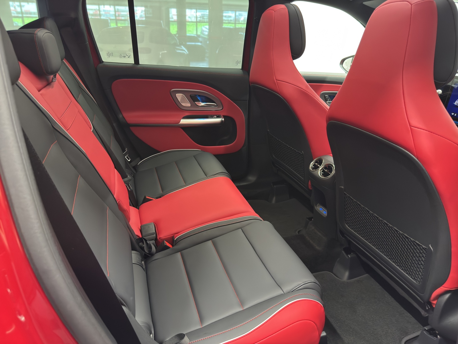 MERCEDES-BENZ GLB 220 4Matic - 10