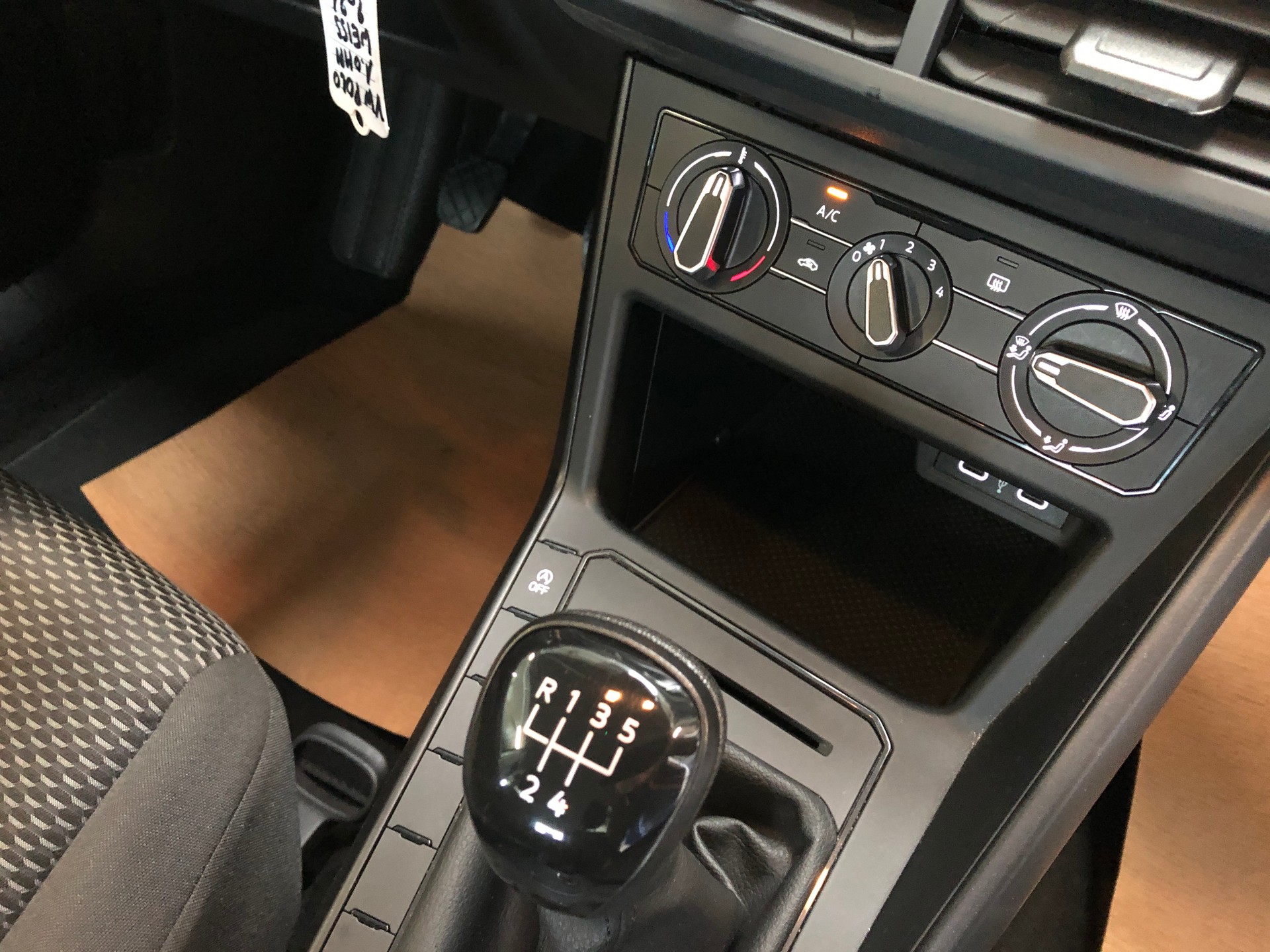 VW Polo 1.0 MPI Basis - 12
