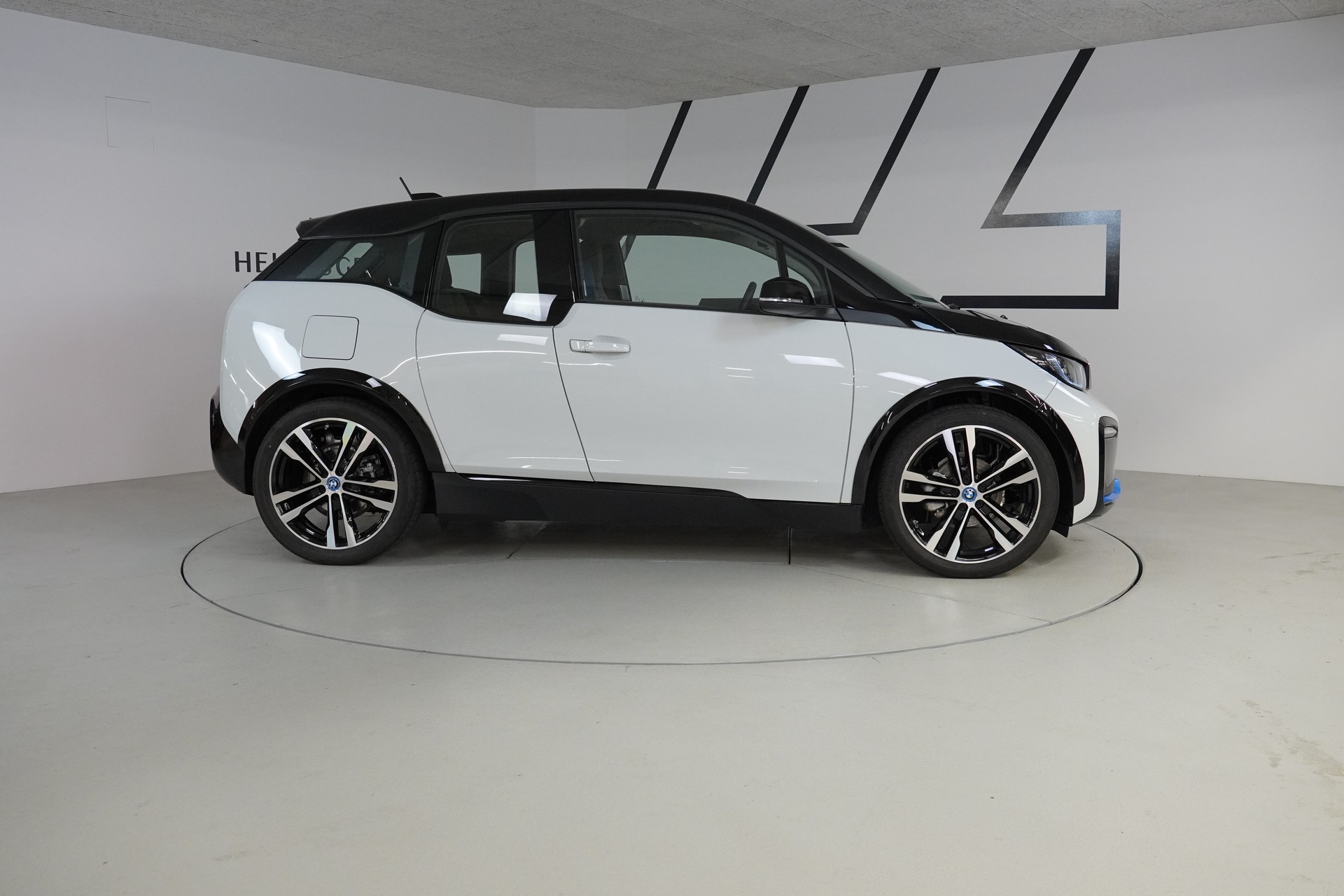 BMW i3s (120Ah) Fleet Edition - 8