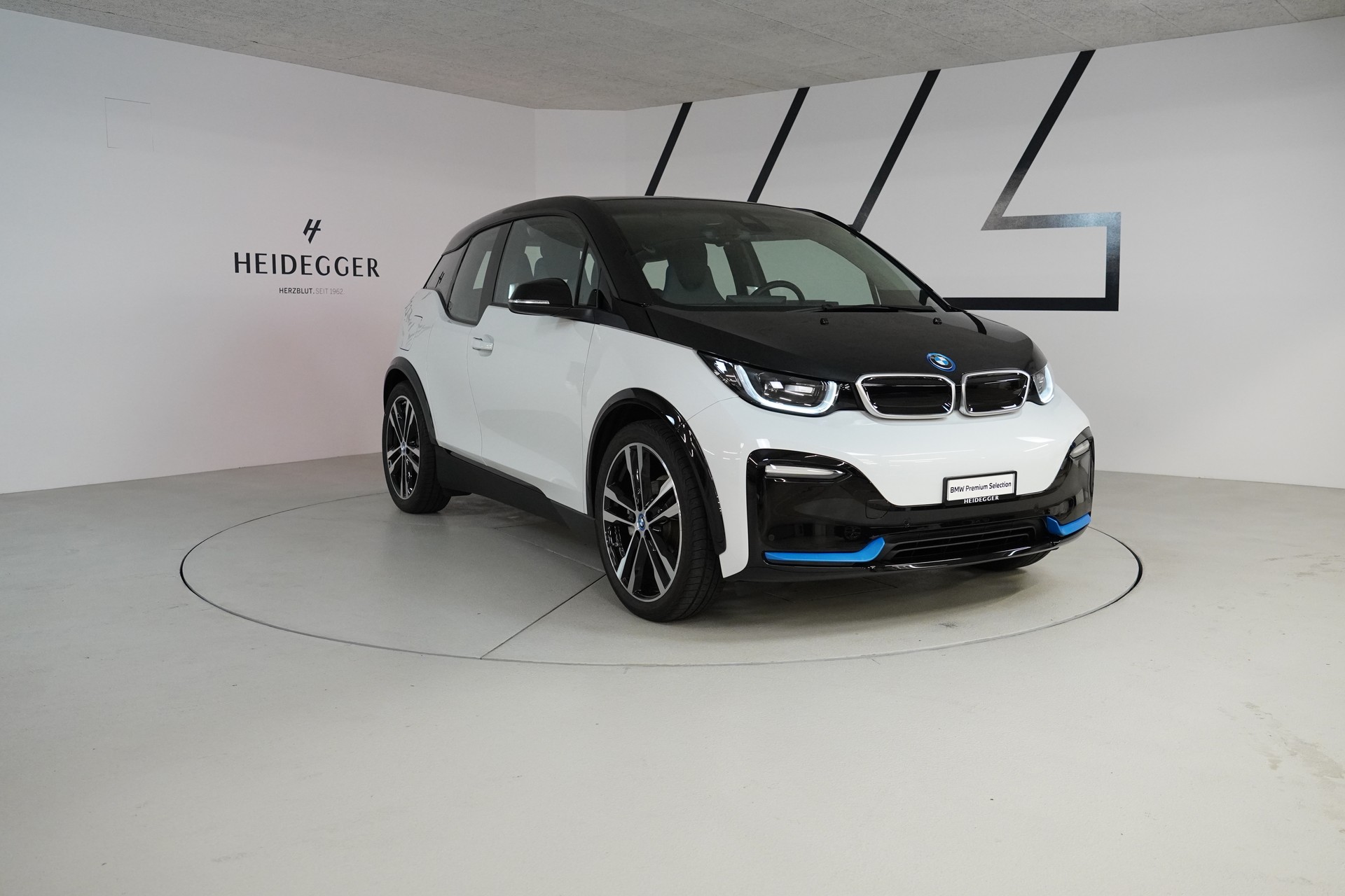 BMW i3s (120Ah) Fleet Edition - 3