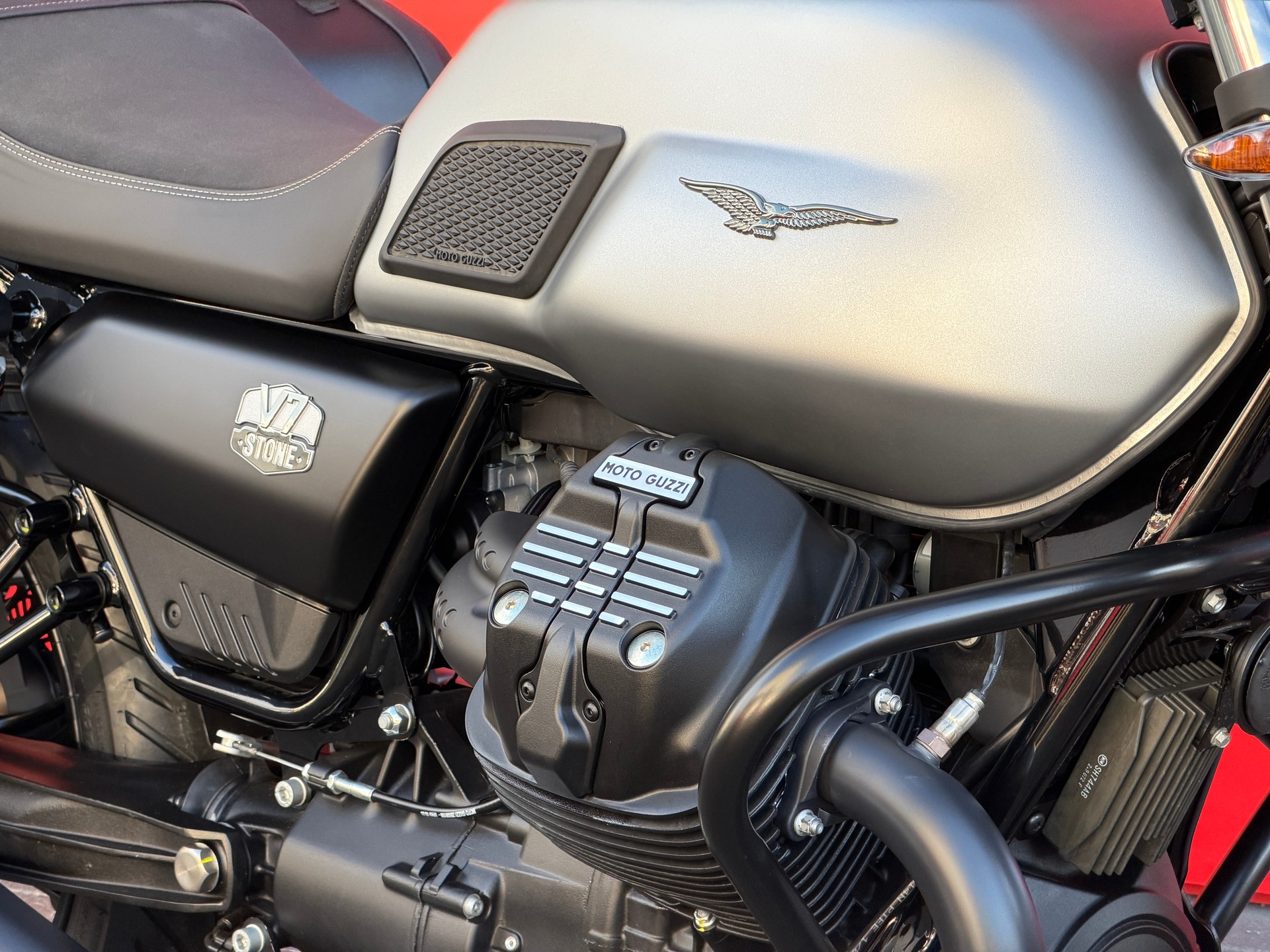 MOTO GUZZI V7 IV 850 Stone Touring - 10