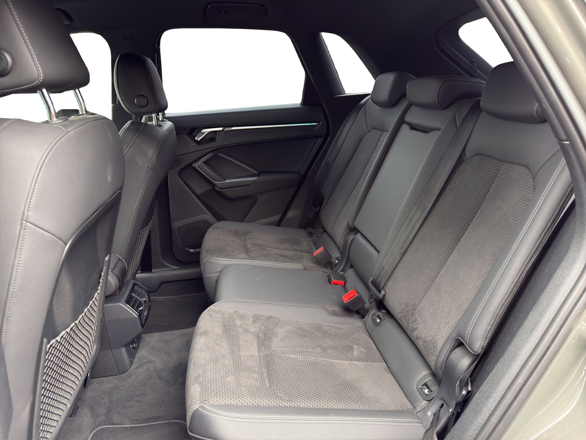 AUDI Q3 45 TFSI S line quattro S-tronic - 11