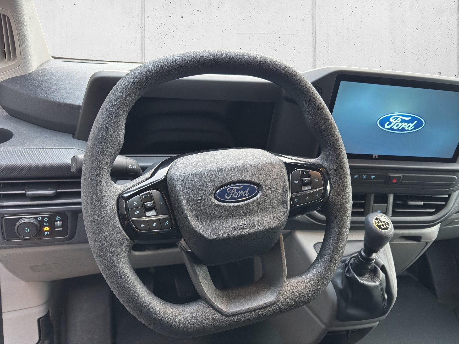 FORD Transit C Van 320 L1 2.0 EcoBlue 136 Trend - 11