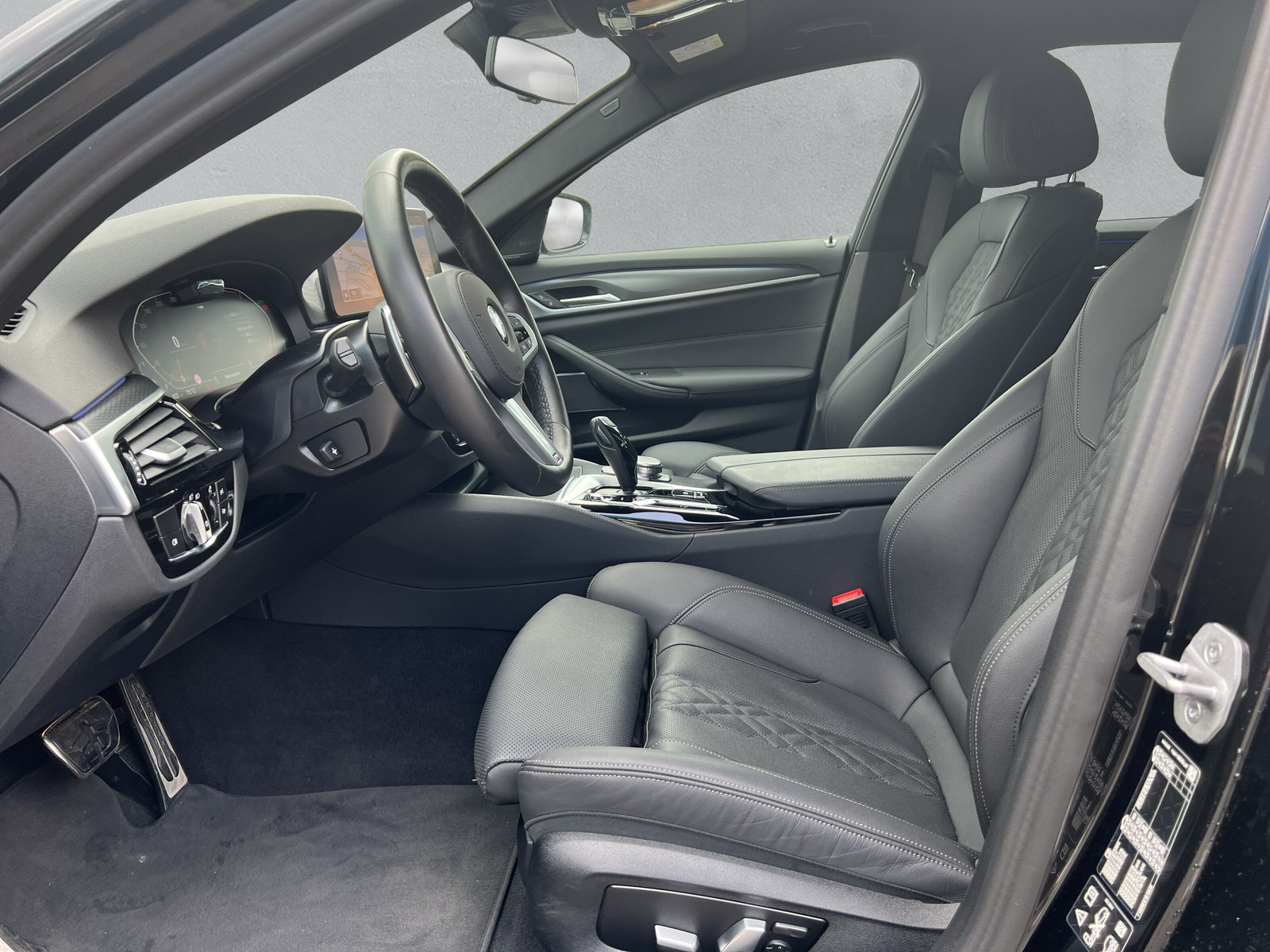 BMW 520d xDrive 48V Touring M Sport **Action de leasing 1.9%** - 11