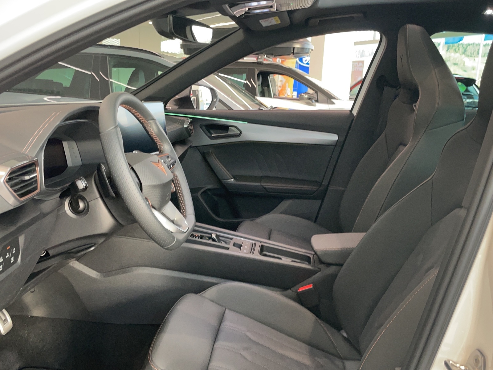 CUPRA Formentor 2.0 TSI 4Drive DSG - 6