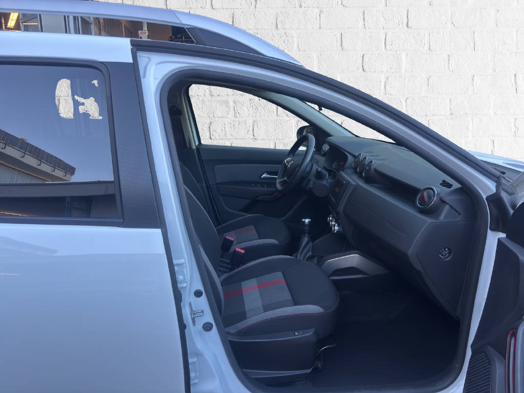 DACIA Duster 1.6 Ultimate 4WD - 11