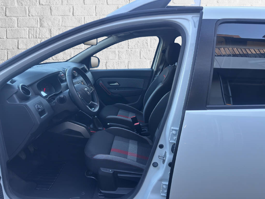 DACIA Duster 1.6 Ultimate 4WD - 6