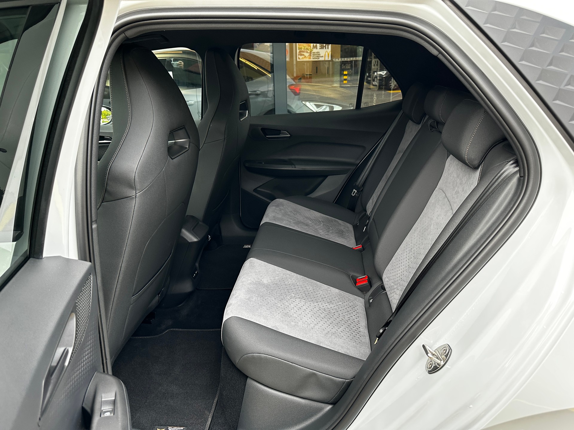 CUPRA Born 79 kWh e-Boost - 8