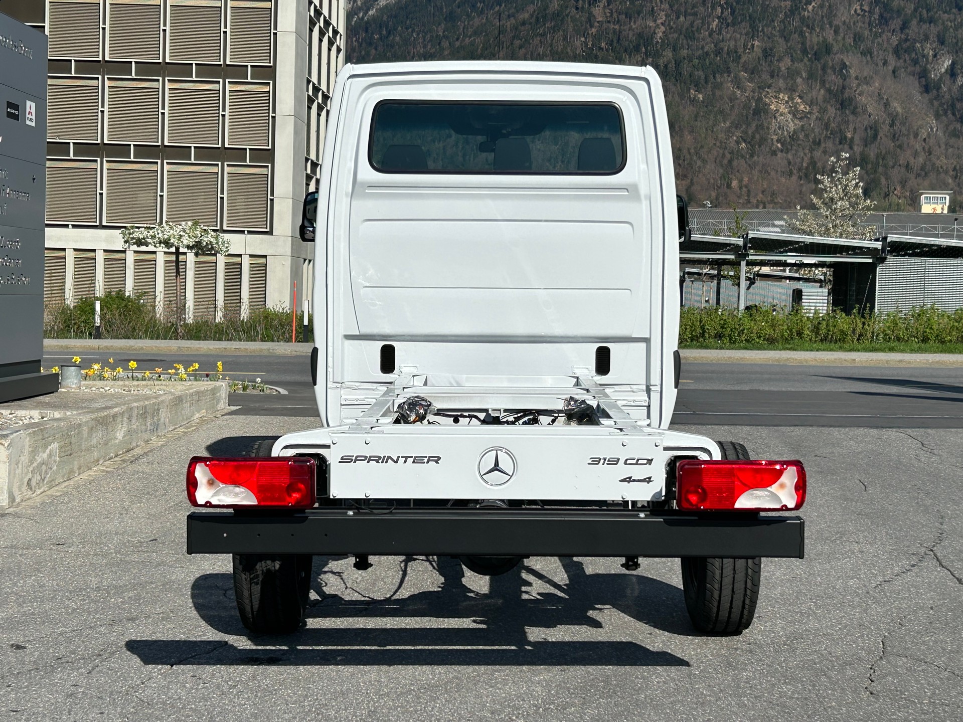 MERCEDES-BENZ Sprinter 319 CDI PRO CHASSIS 4x4 - 5