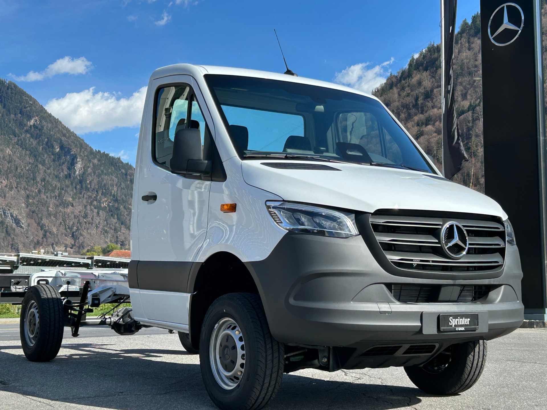 MERCEDES-BENZ Sprinter 319 CDI PRO CHASSIS 4x4