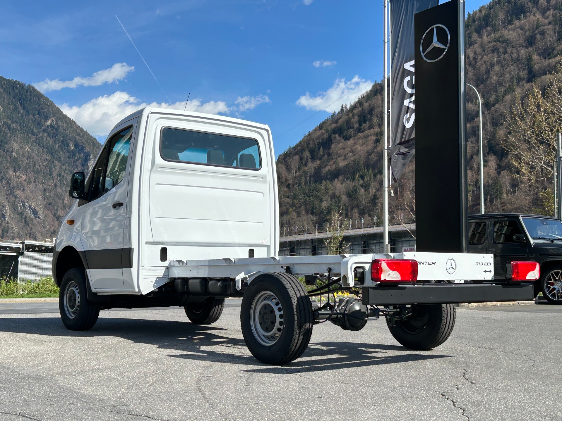MERCEDES-BENZ Sprinter 319 CDI PRO CHASSIS 4x4 - 4