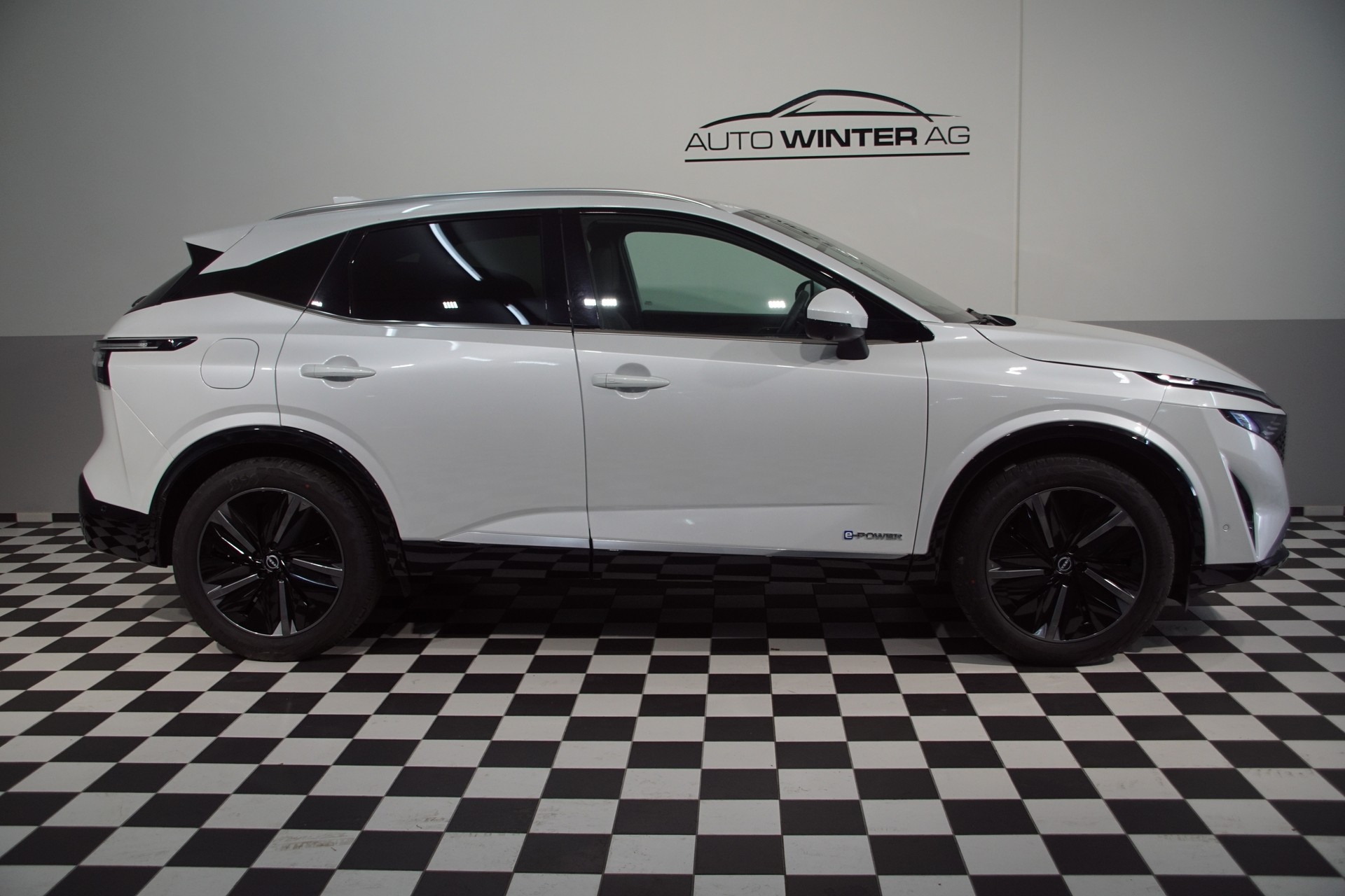 NISSAN Qashqai 1.5 VC-T e-Power Tekna ++SWISS++ - 5