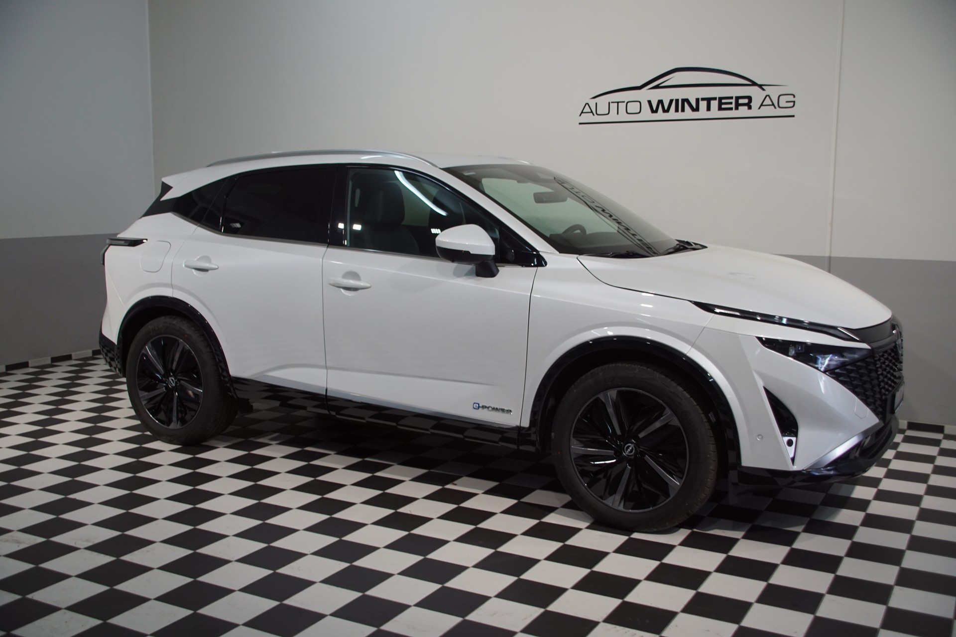 NISSAN Qashqai 1.5 VC-T e-Power Tekna ++SWISS++ - 3