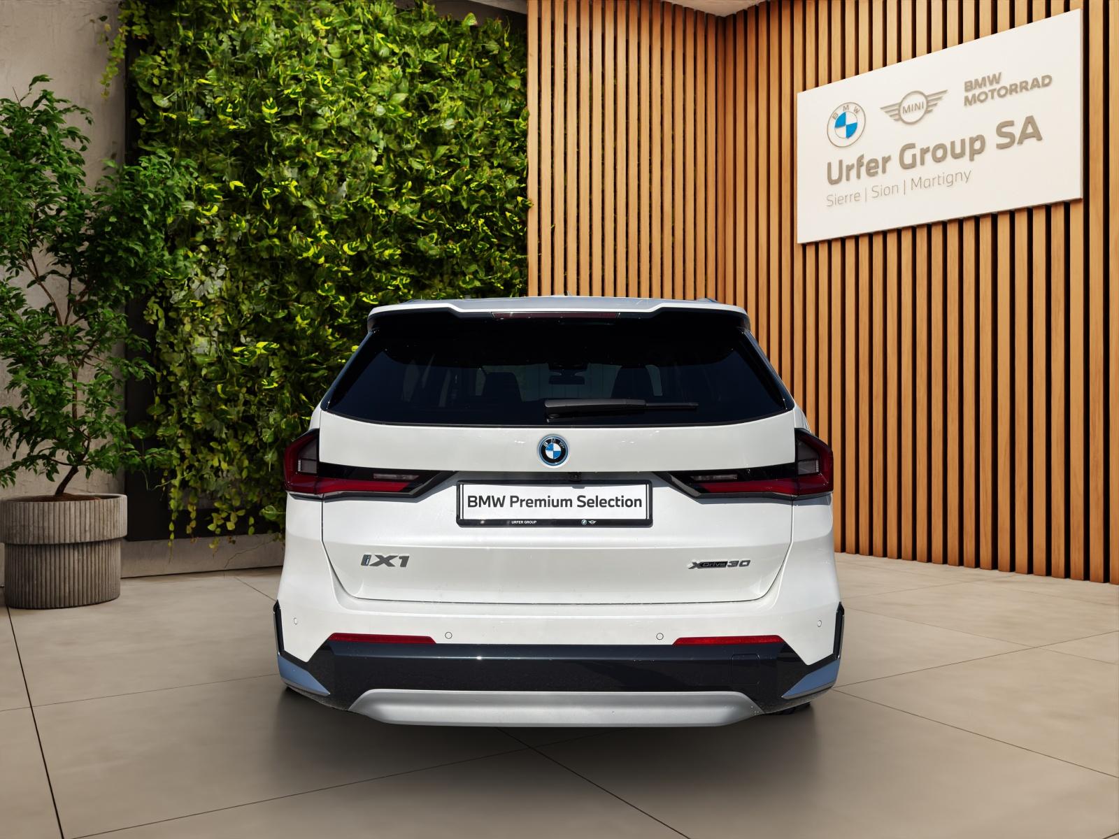 BMW iX1 xDrive 30 X-Line (CH) 🔋 - 6