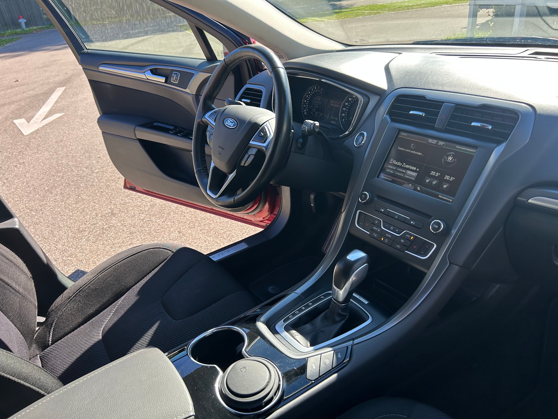 FORD Mondeo 2.0 EcoBoost SCTi Titanium Automatic - 12