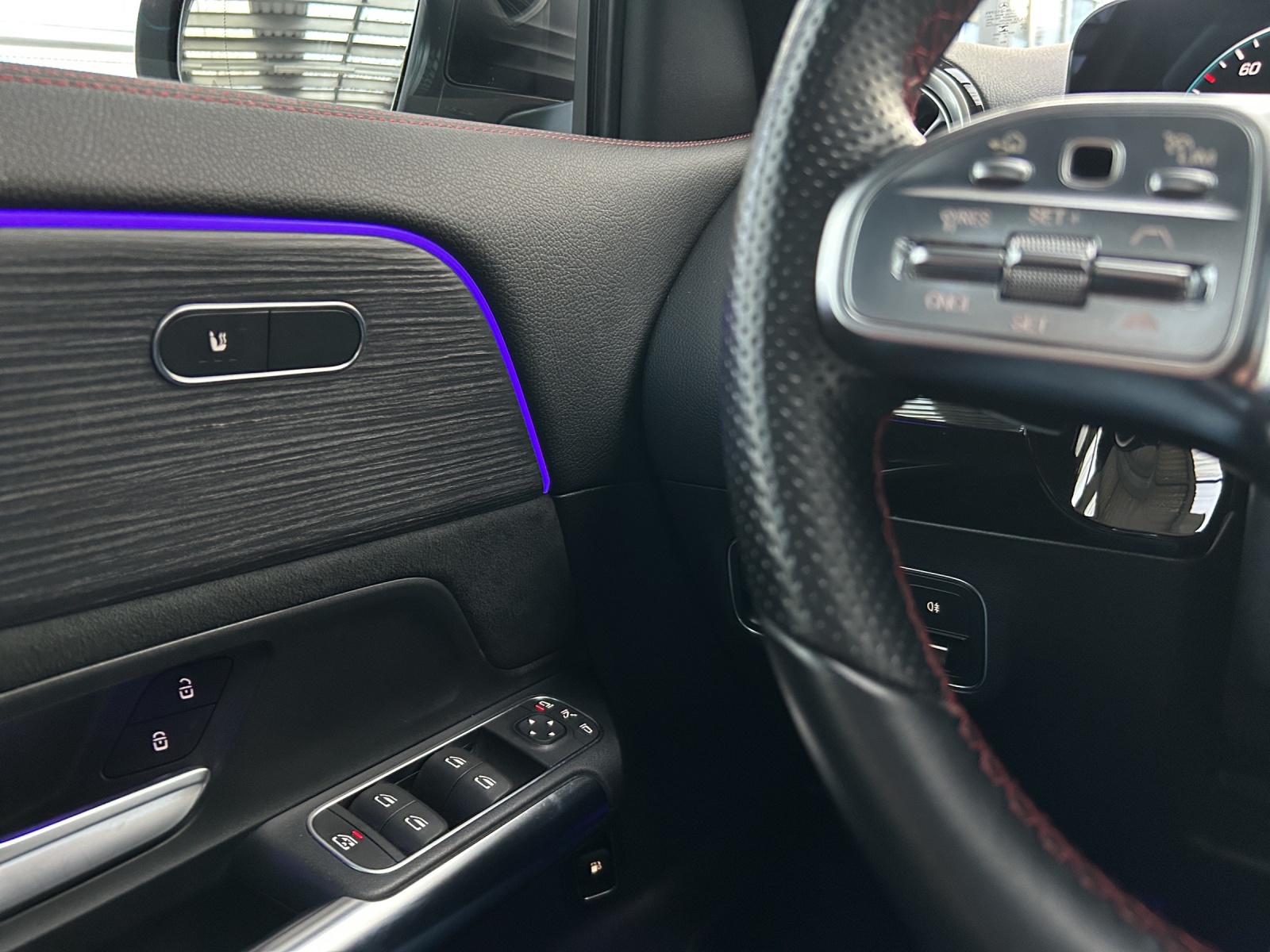 MERCEDES-BENZ GLA 250e AMG Line 8G-DCT - 15