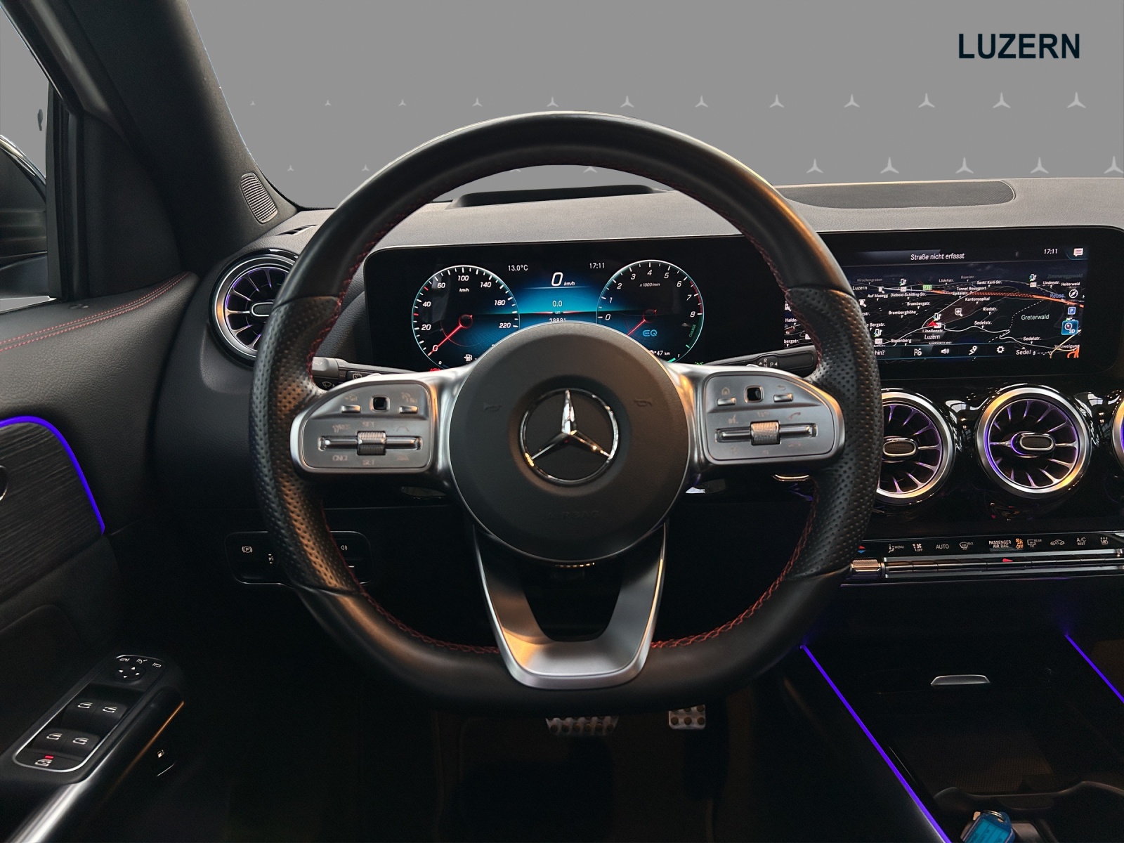 MERCEDES-BENZ GLA 250e AMG Line 8G-DCT - 12