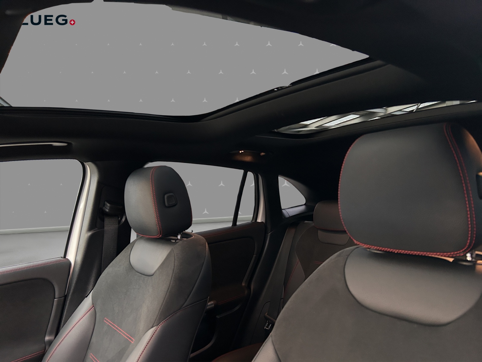 MERCEDES-BENZ GLA 250e AMG Line 8G-DCT - 11