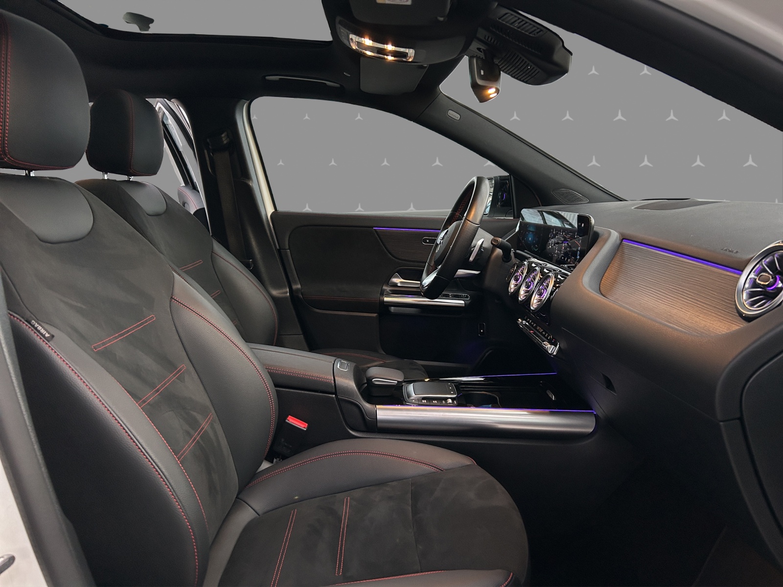 MERCEDES-BENZ GLA 250e AMG Line 8G-DCT - 17