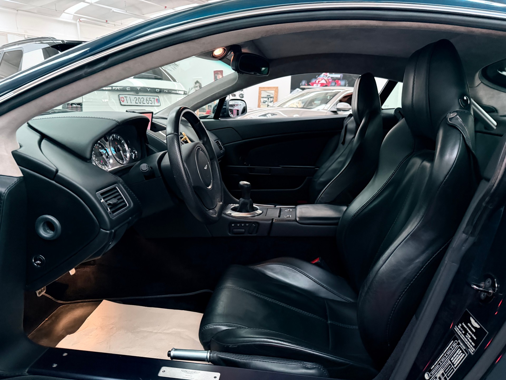 ASTON MARTIN V8 Vantage 4.3 - 7