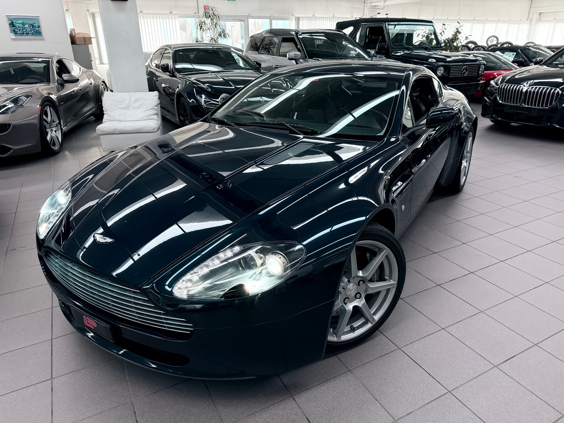 ASTON MARTIN V8 Vantage 4.3