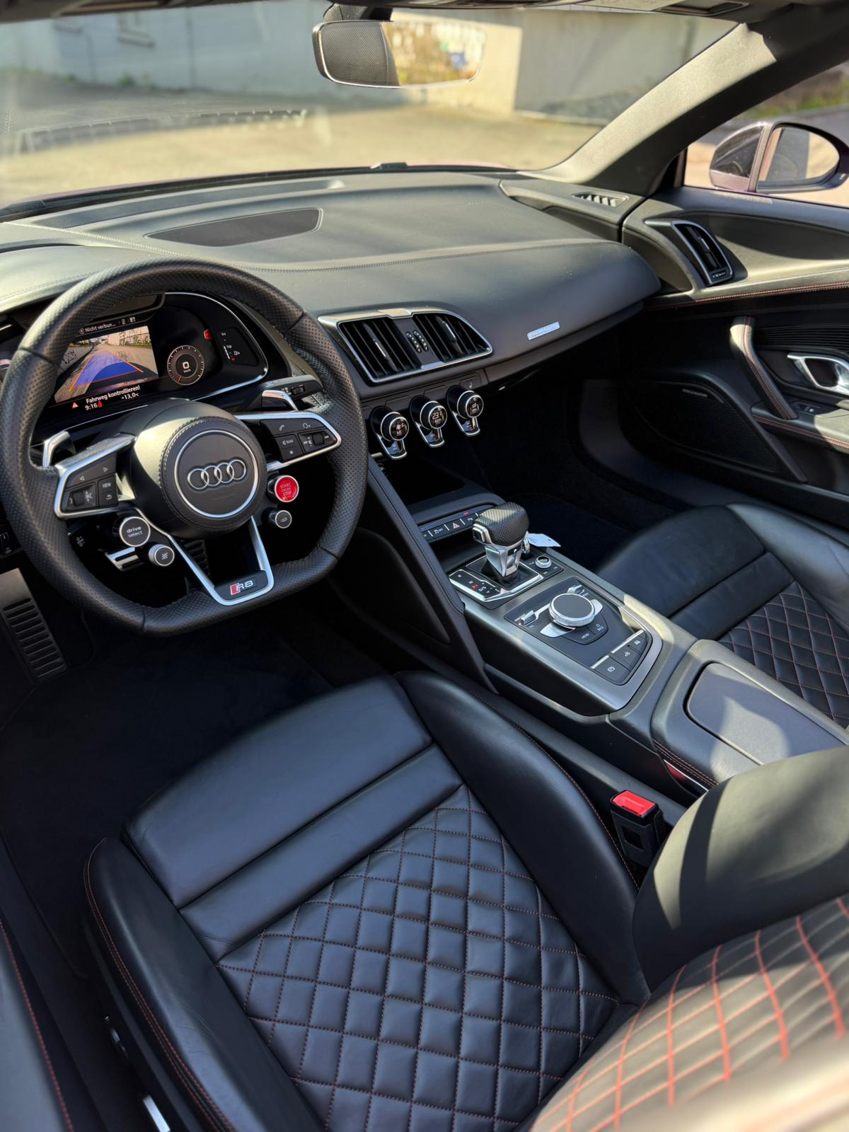 AUDI R8 Spyder 5.2 S-Tronic Quattro - 11