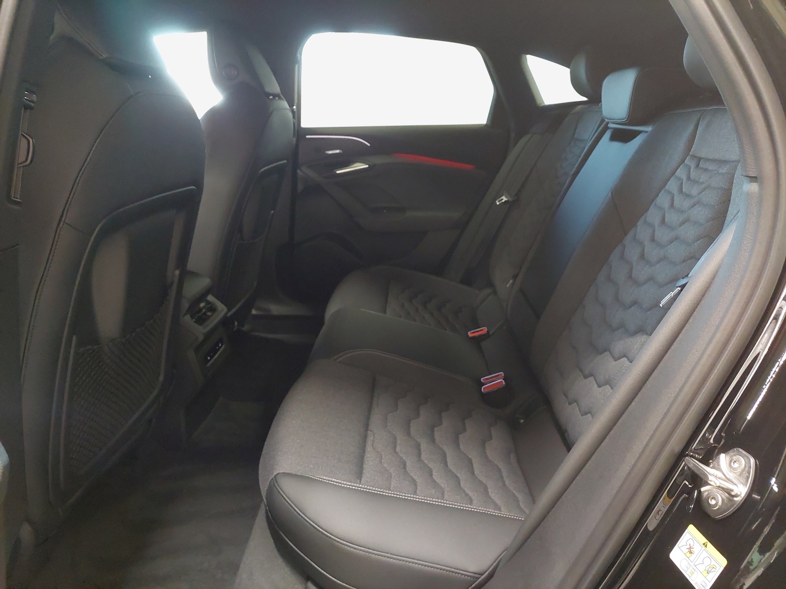 AUDI A6 Sportback e-tron performance - 12