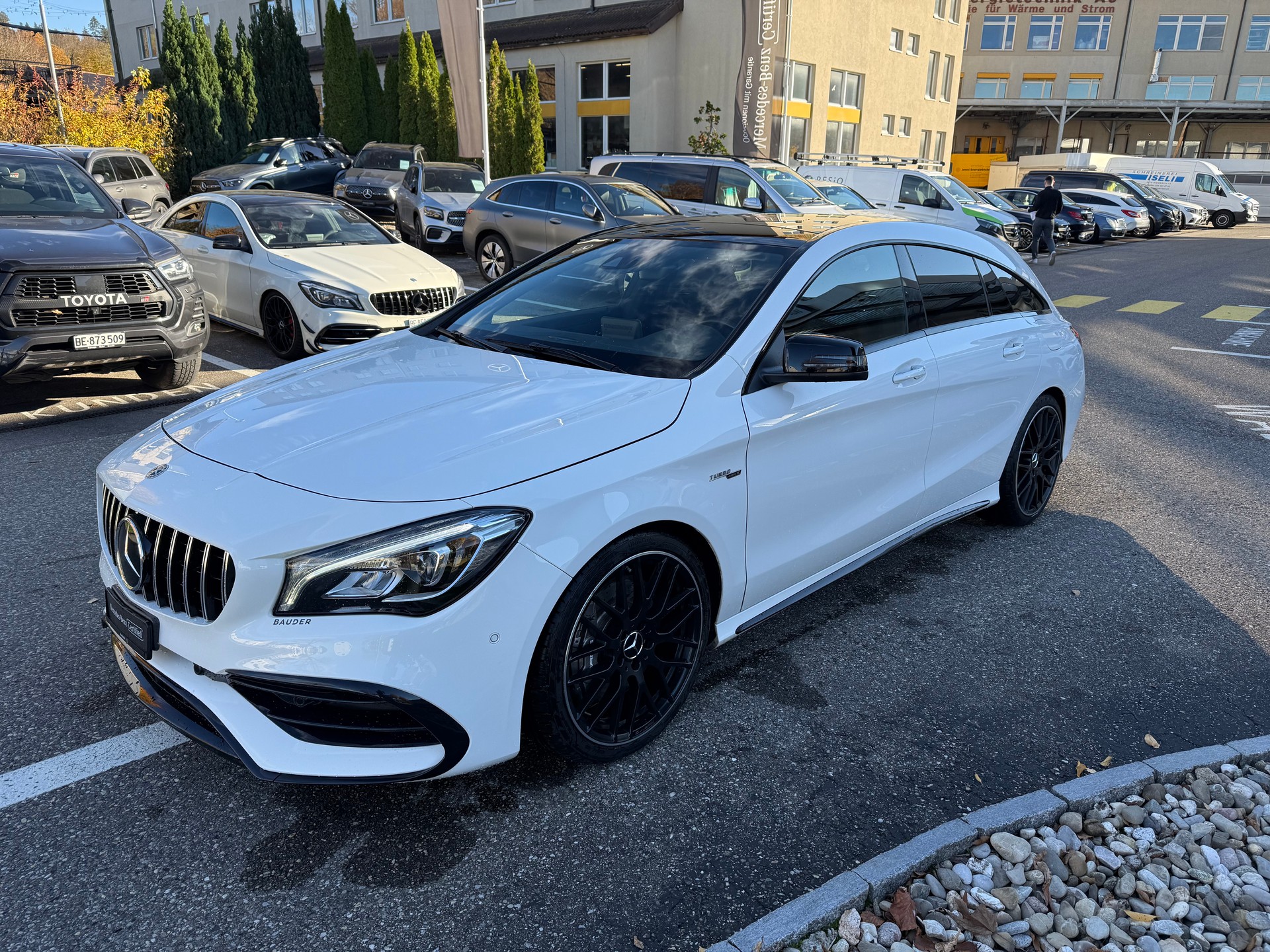 MERCEDES-BENZ CLA 45 AMG 4Matic - 3