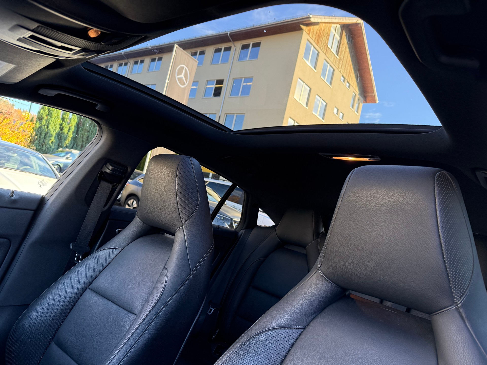 MERCEDES-BENZ CLA 45 AMG 4Matic - 11