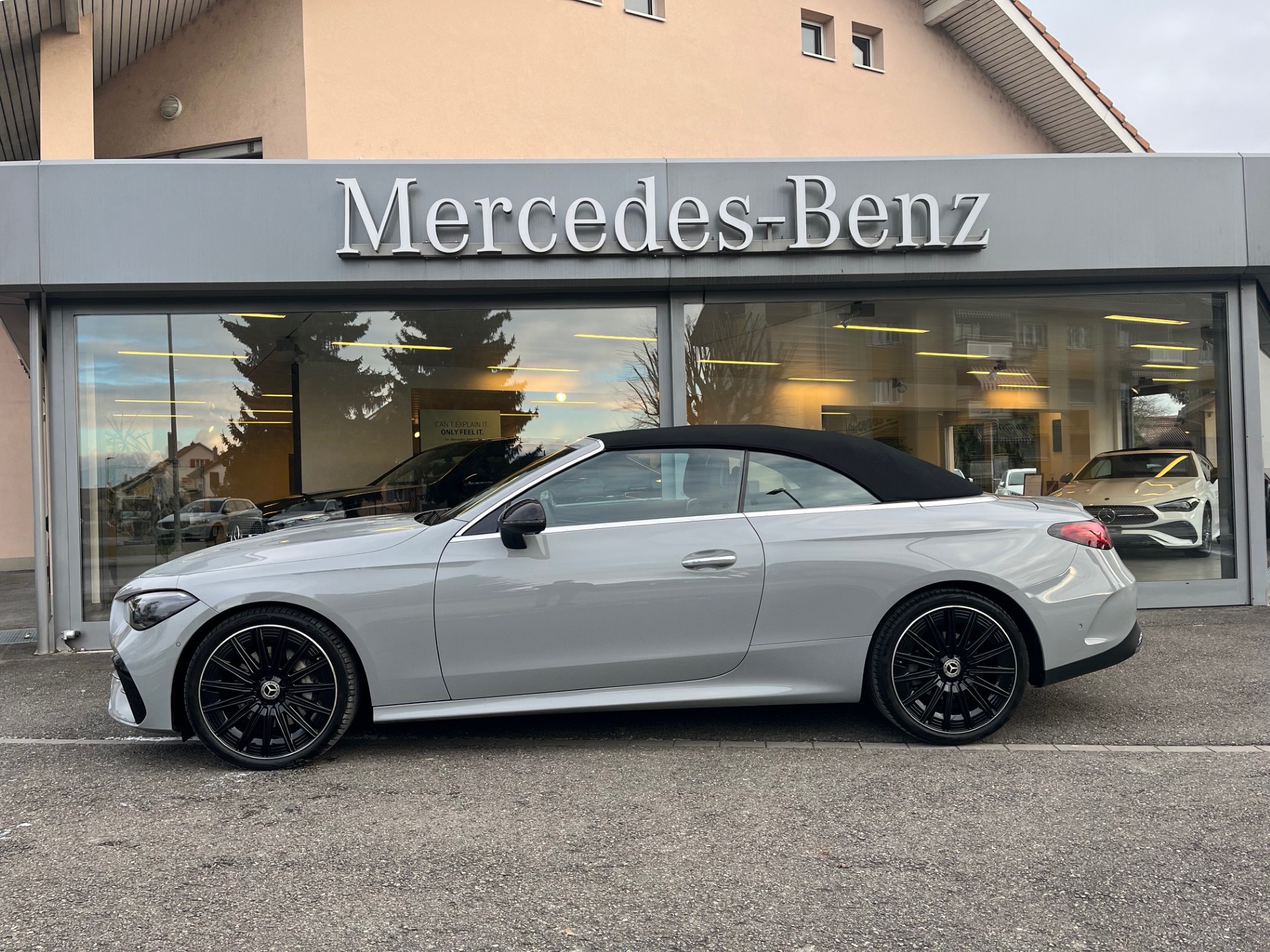 MERCEDES-BENZ CLE 300 Cabrio 4Matic 9G-Tronic - 3