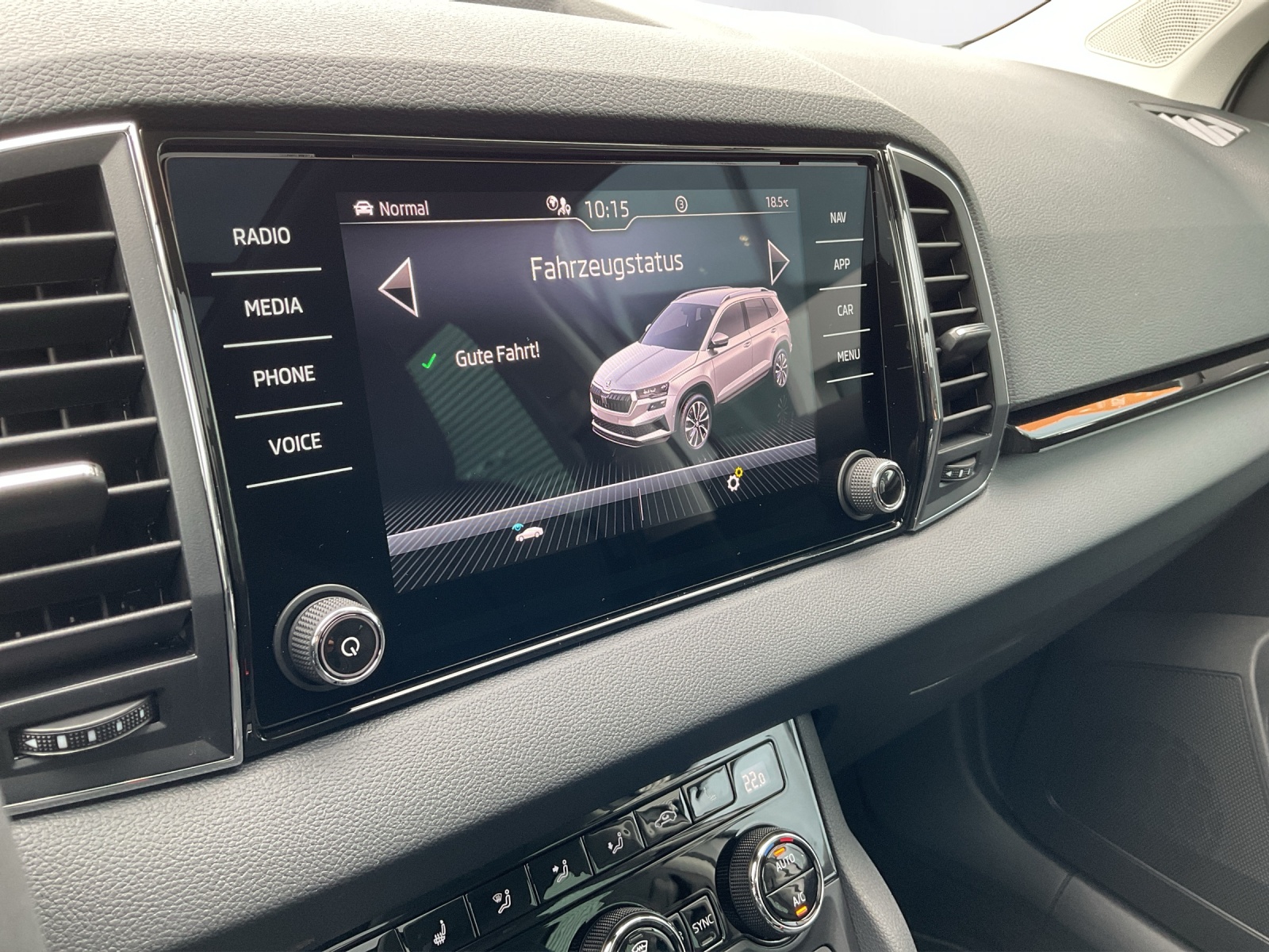 SKODA Karoq 1.5 TSI Dynamic DSG - 9