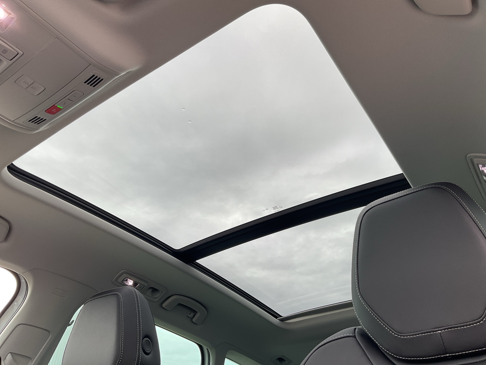 SKODA Karoq 1.5 TSI Dynamic DSG - 14